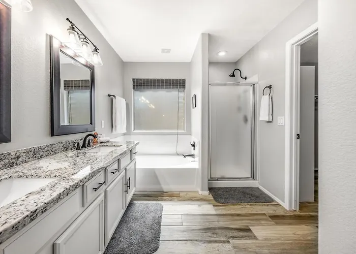 Topeka Tops Holiday home